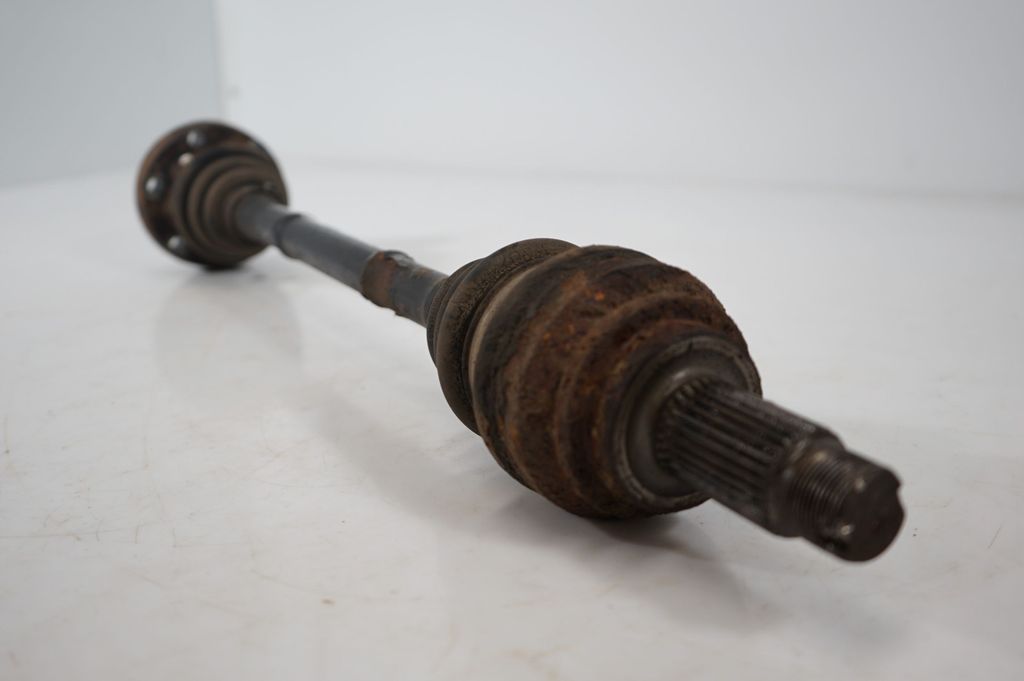 Rear driveshaft (5)