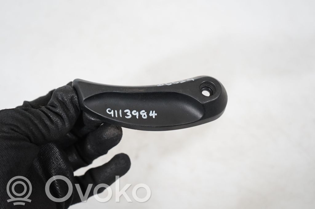 Engine bonnet (hood) release handle (8)