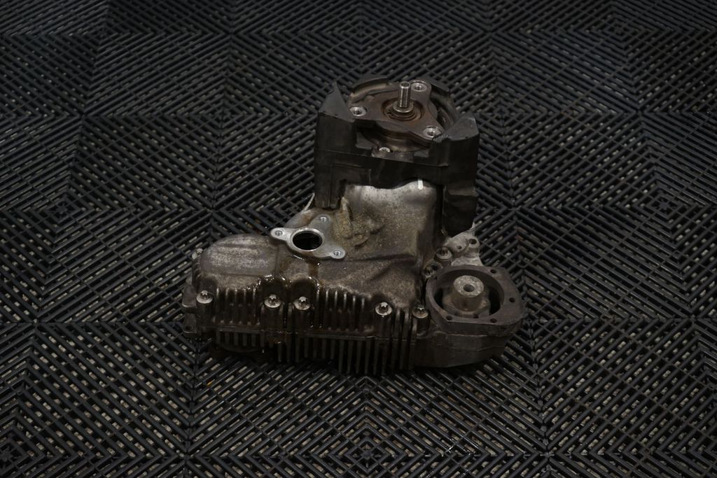 Gearbox transfer box case (5)