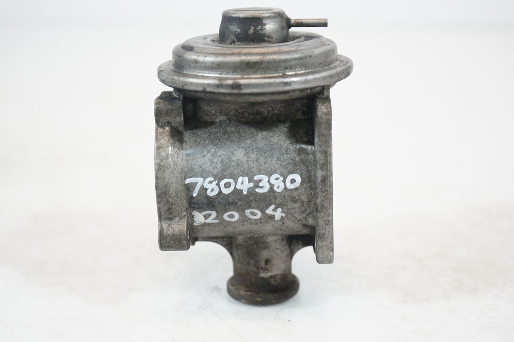 EGR valve (10)