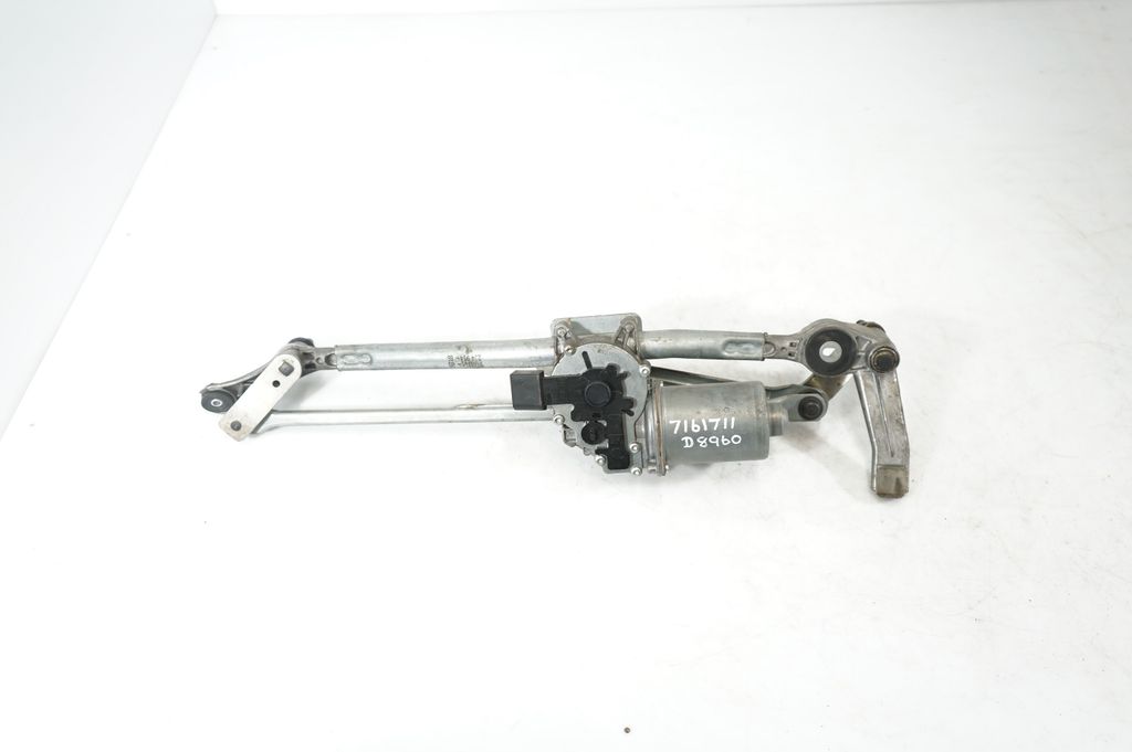 Front wiper linkage and motor