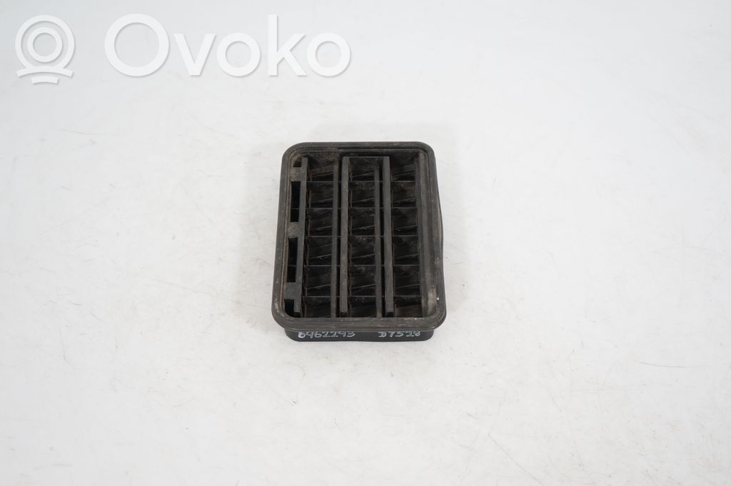 Quarter panel pressure vent (2)