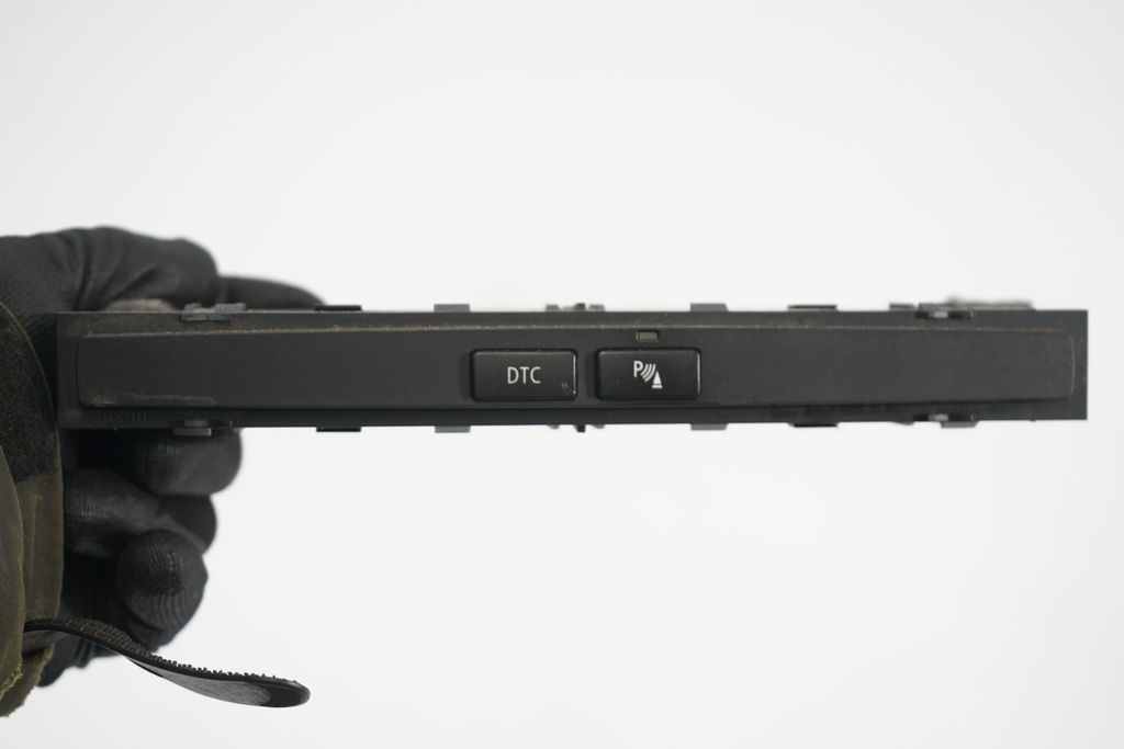 Parking (PDC) sensor switch (6)