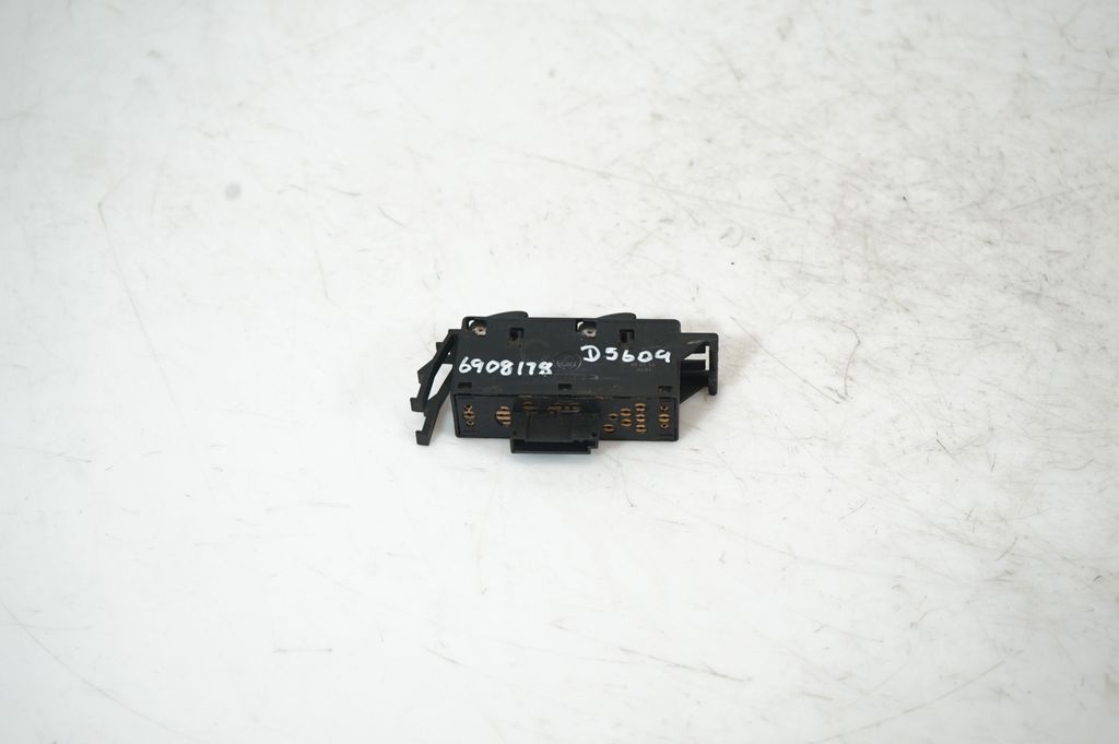 Electric window control switch (3)