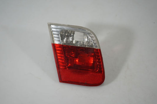 Tailgate rear/tail lights