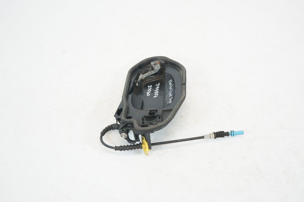 Front door exterior handle (2)