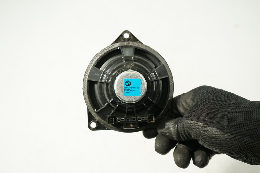 Panel speaker (8)
