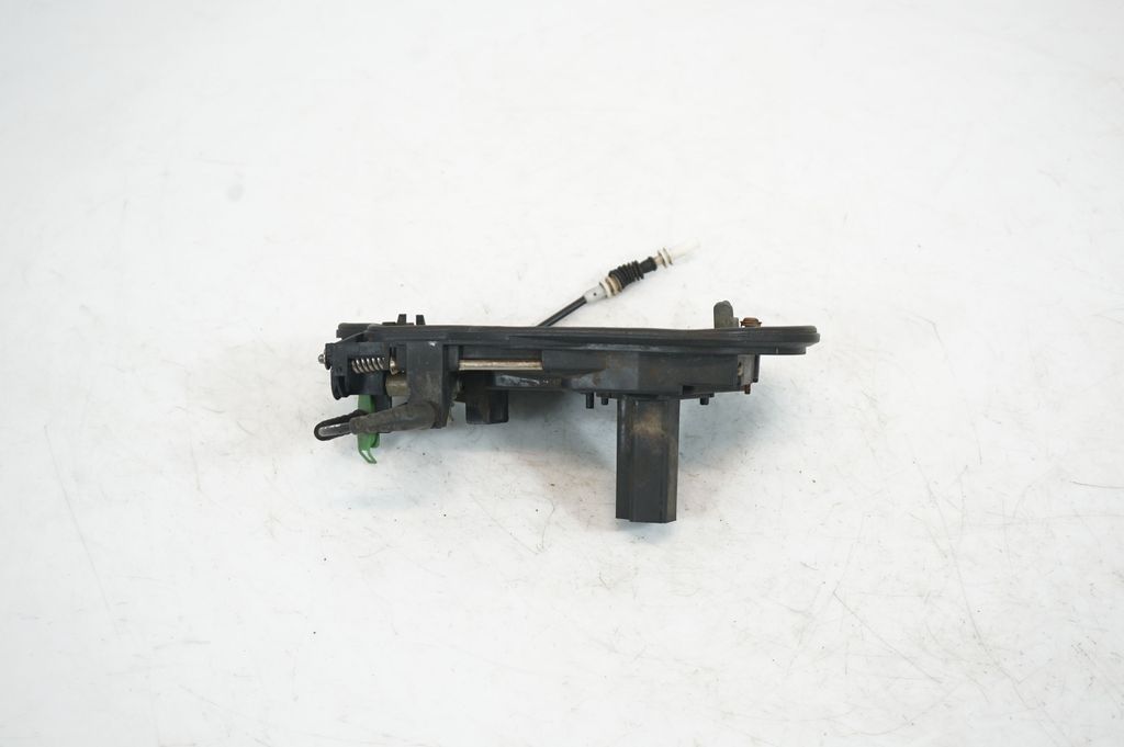 Rear door exterior handle (3)