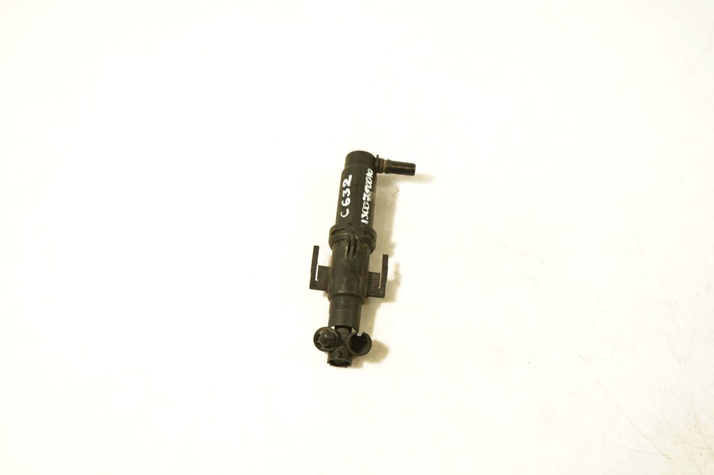 Headlight washer spray nozzle