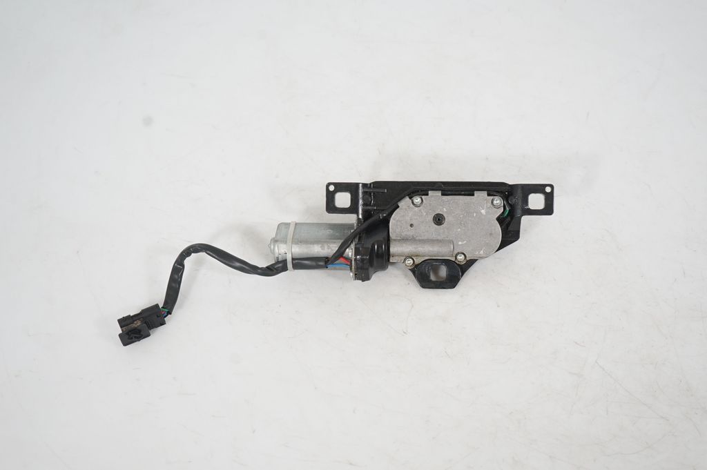Tailgate/trunk/boot lift motor (5)