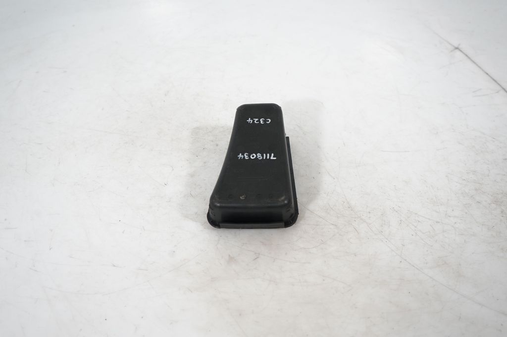 Gear shifter surround trim plastic (5)