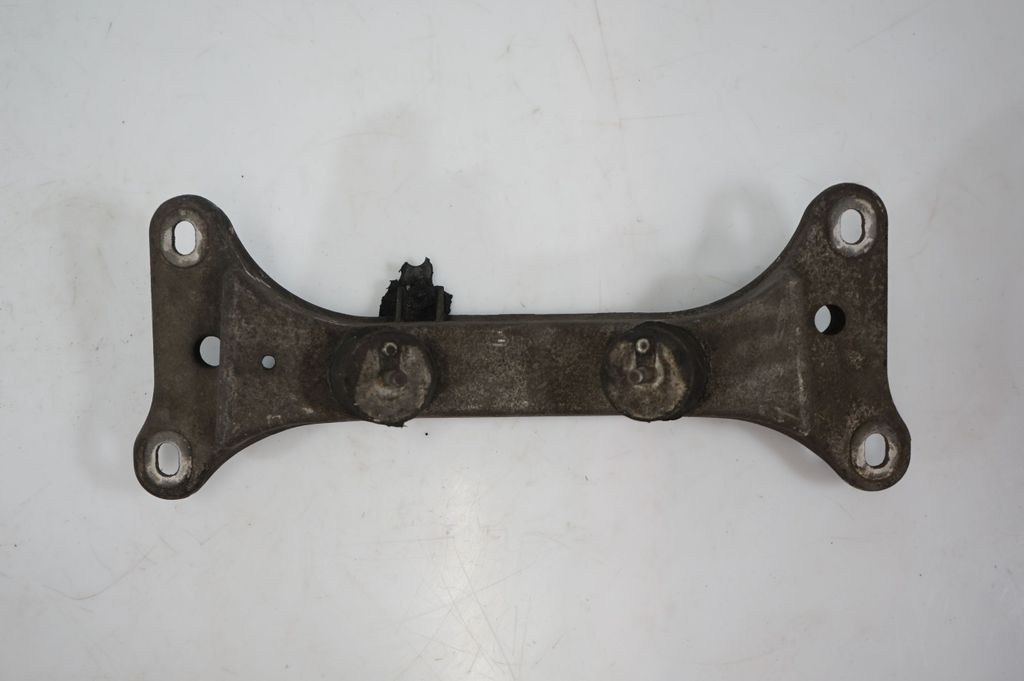 Gearbox mounting bracket (6)