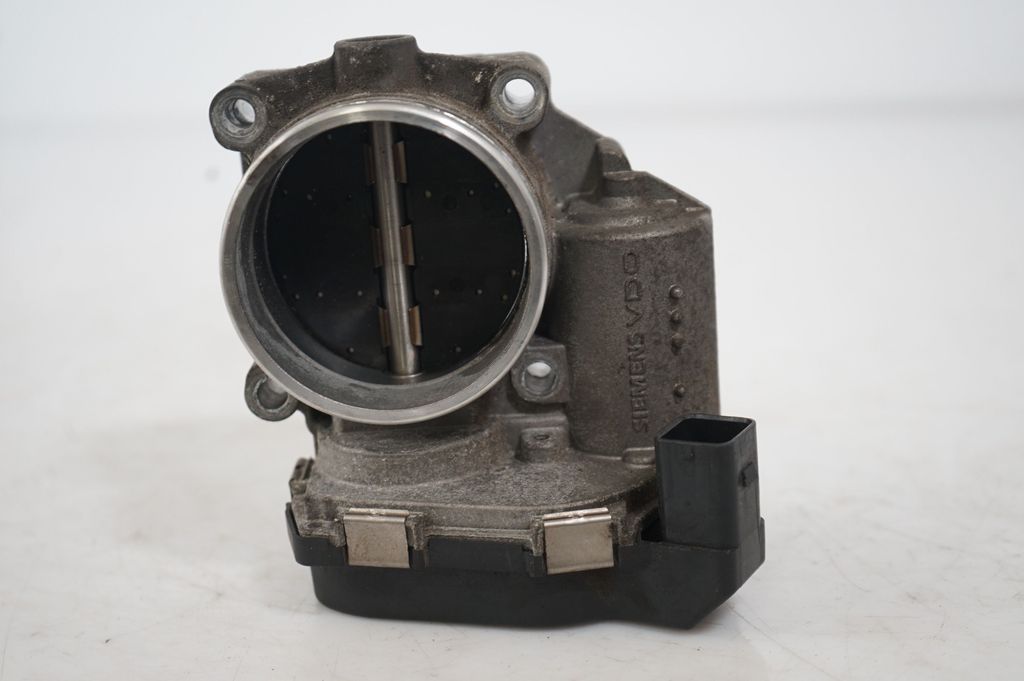 Throttle valve (7)