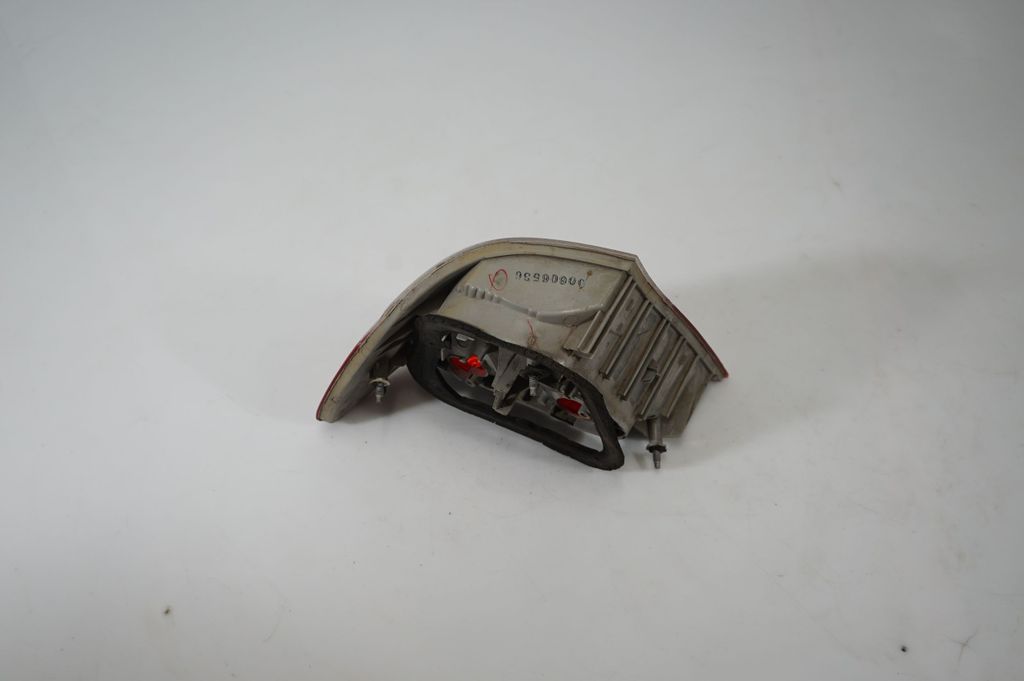 Rear/tail lights (3)