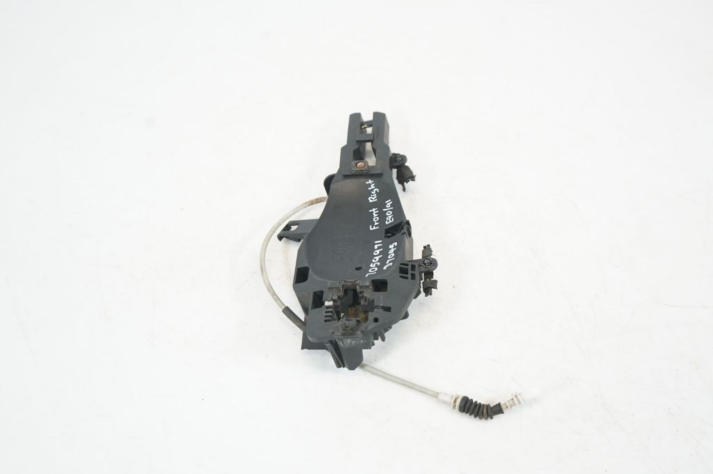 Front door exterior handle/bracket (4)