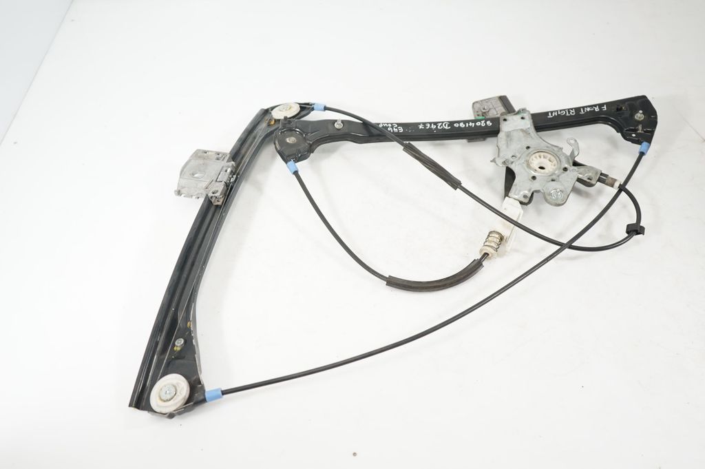 Front door window regulator with motor (3)