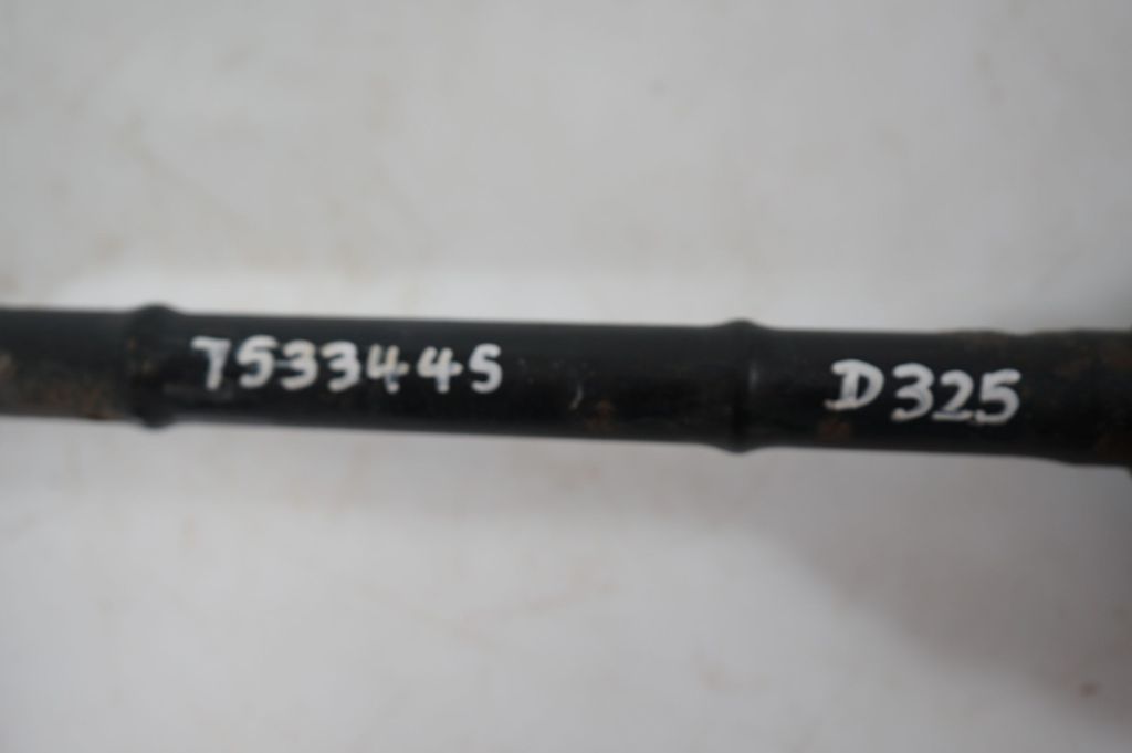 Rear driveshaft (7)
