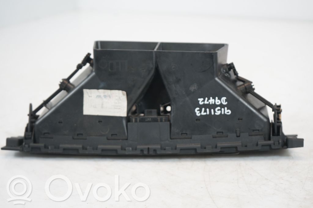 Dash center air vent grill (4)