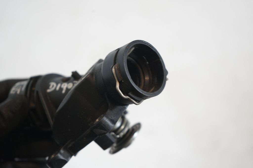 Thermostat/thermostat housing (6)