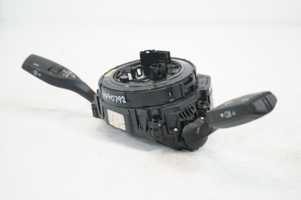 Wiper turn signal indicator stalk/switch (6)