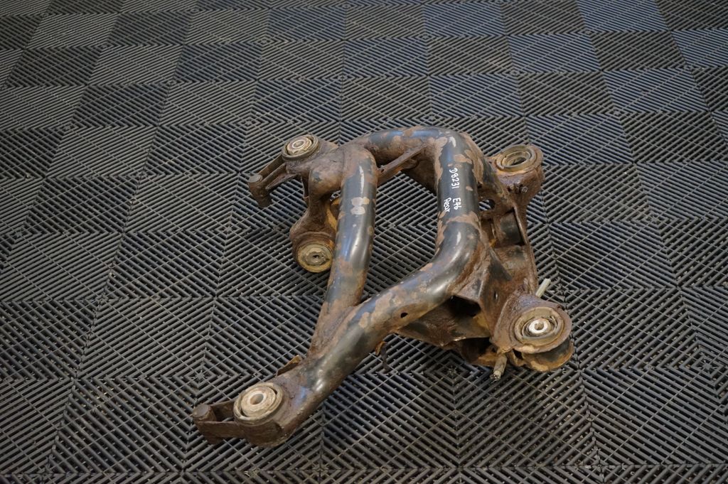 Rear axle beam with reductor (2)