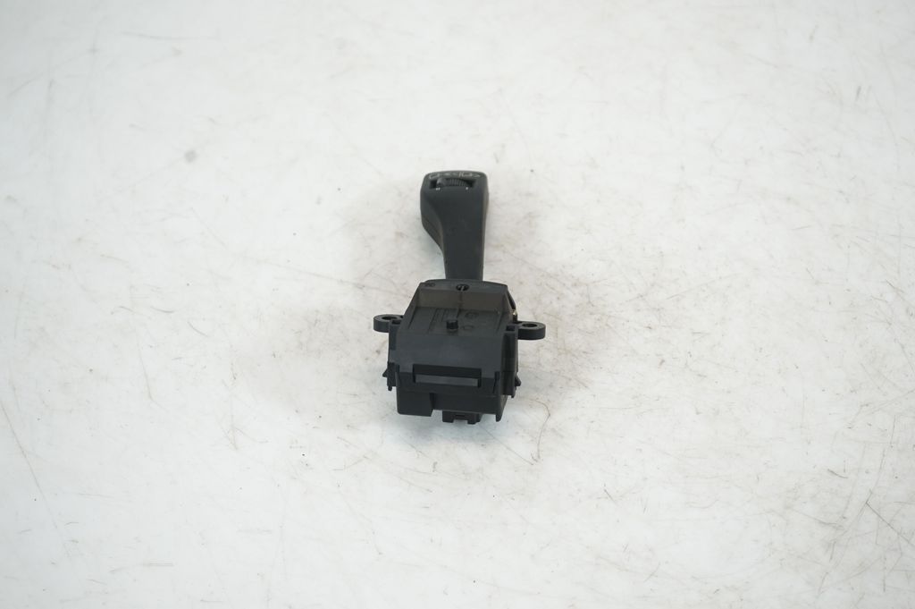 Wiper control stalk (4)