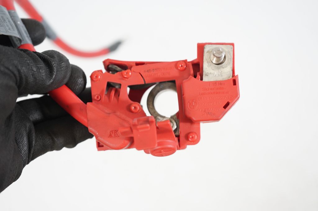 Positive cable (battery) (8)