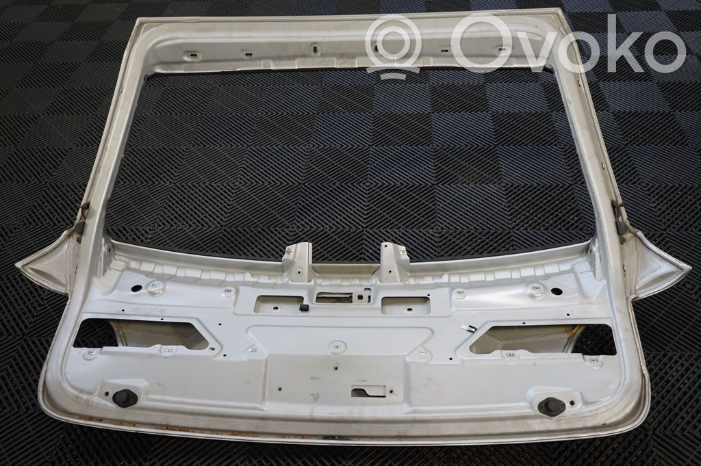 Tailgate/trunk/boot lid (5)