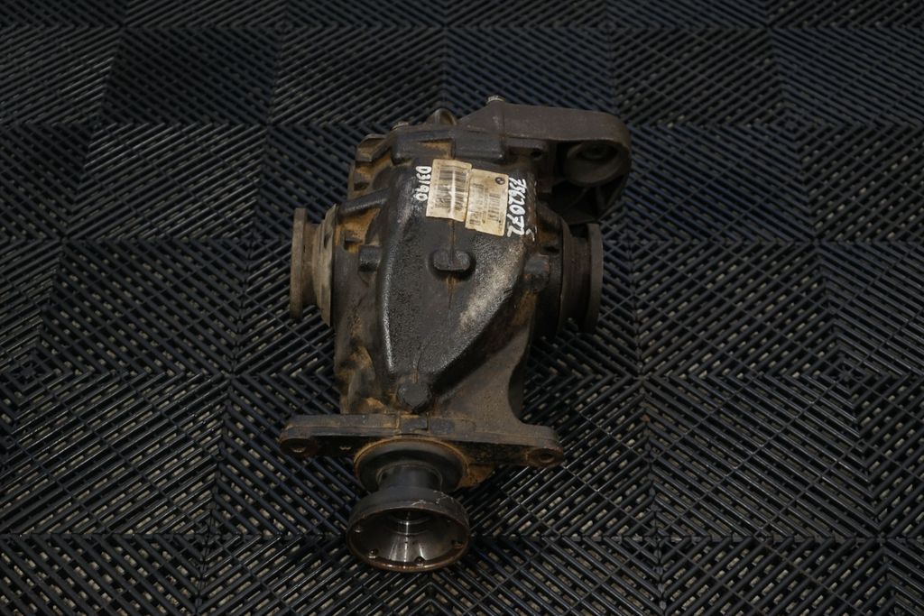 Rear differential (3)