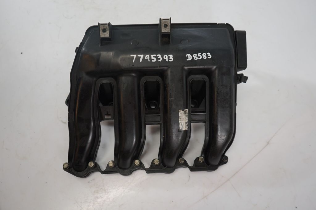 Intake manifold (9)