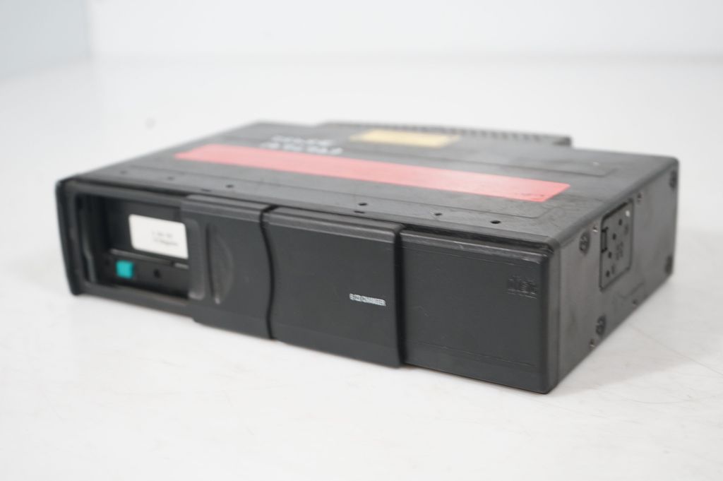 CD/DVD changer (6)