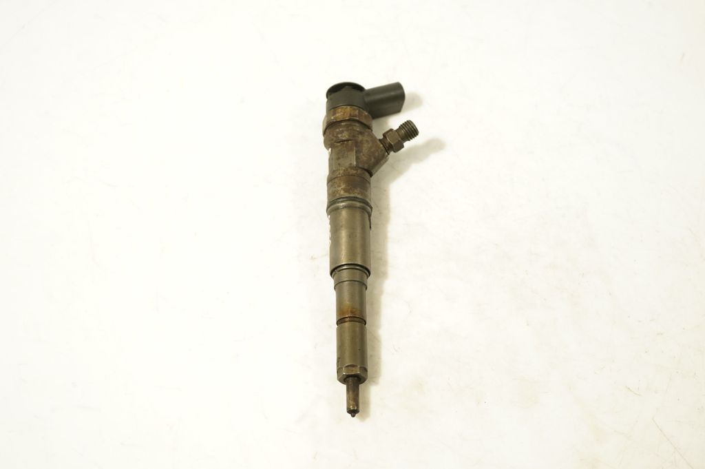 Fuel injector (5)