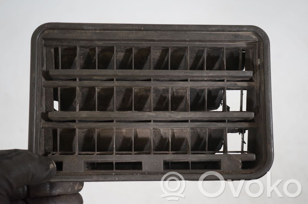 Quarter panel pressure vent (6)