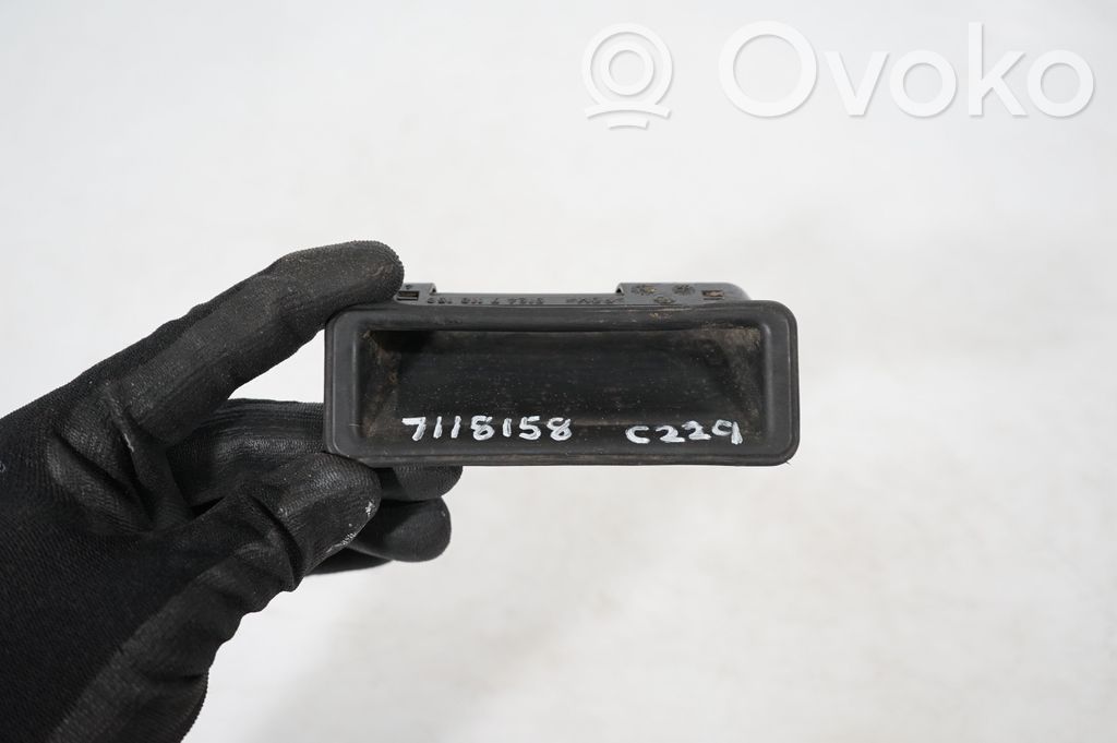 Tailgate/trunk/boot exterior handle (7)