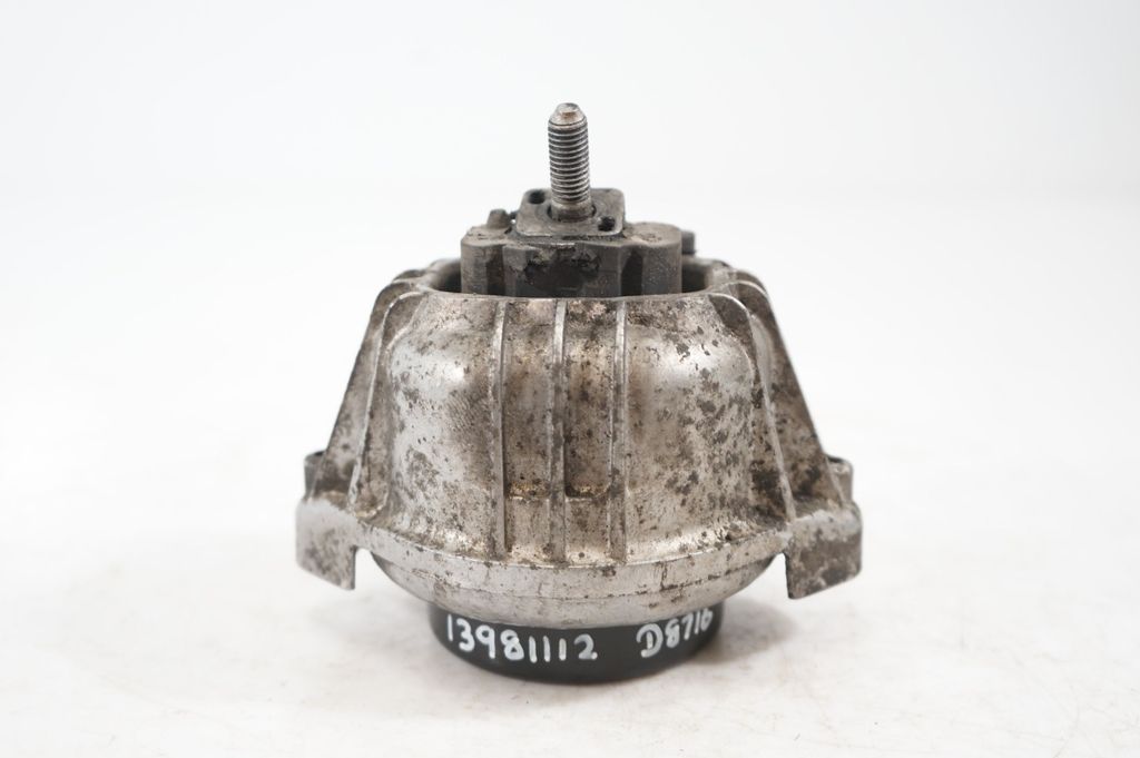 Engine mount bracket (4)