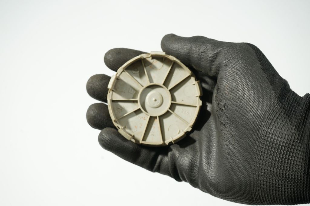 Original wheel cap (8)