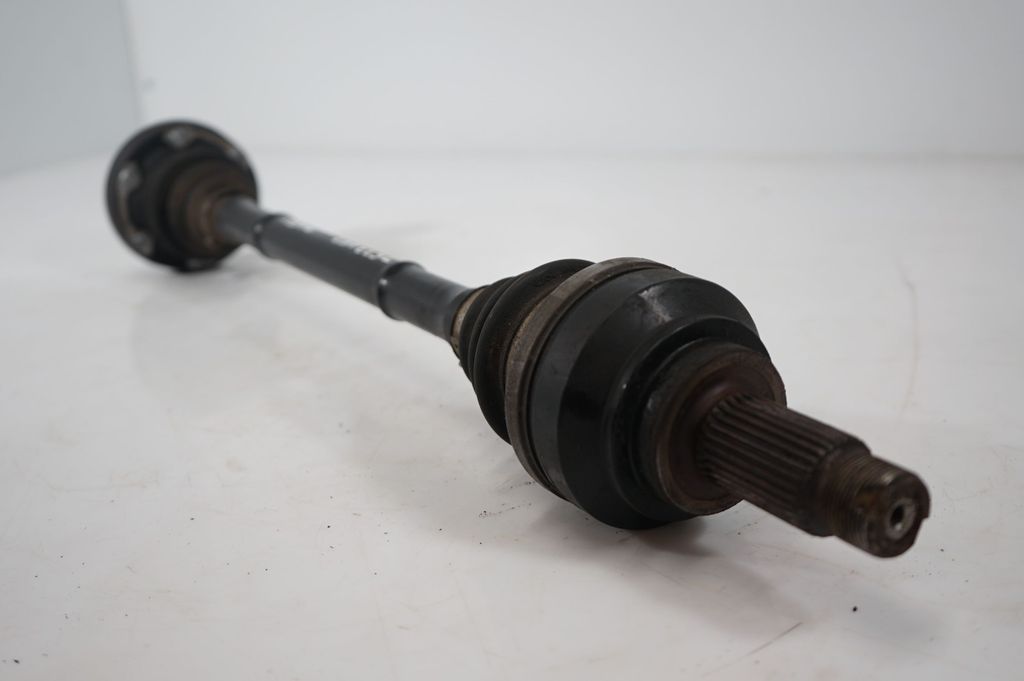 Rear driveshaft (5)