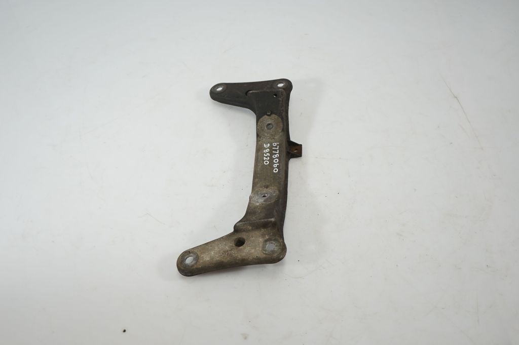 Gearbox mounting bracket (2)