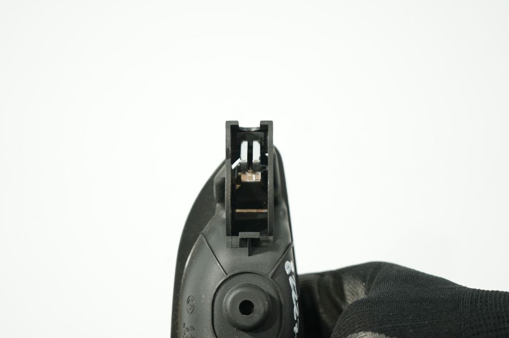 Front door interior handle (7)