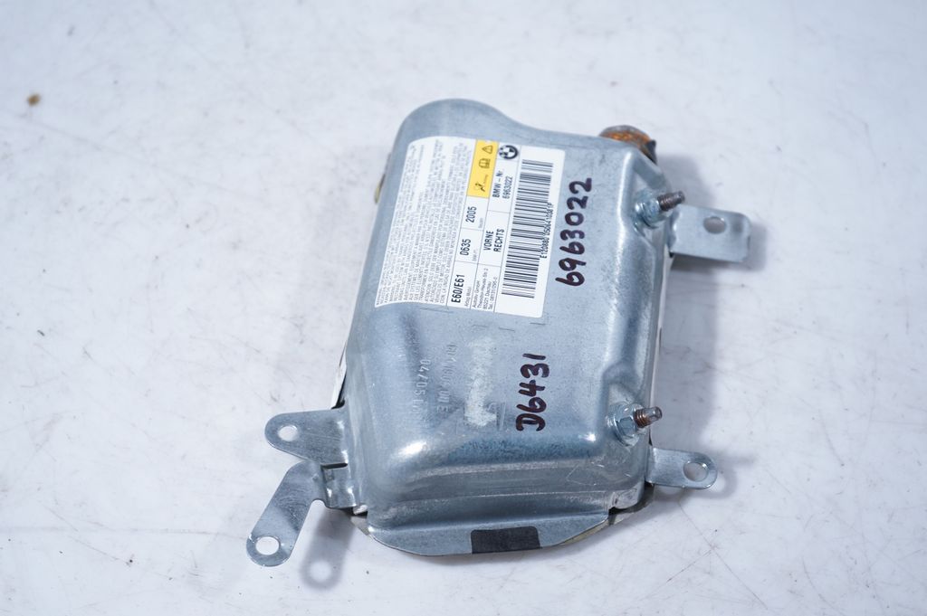 Front door airbag (4)