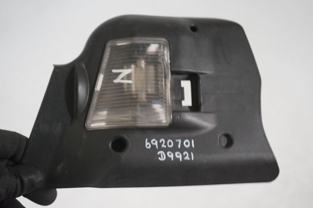 Tail light part (7)