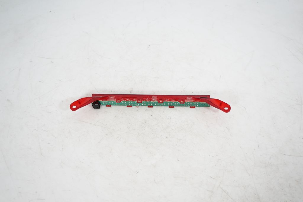 Third/center stoplight (3)