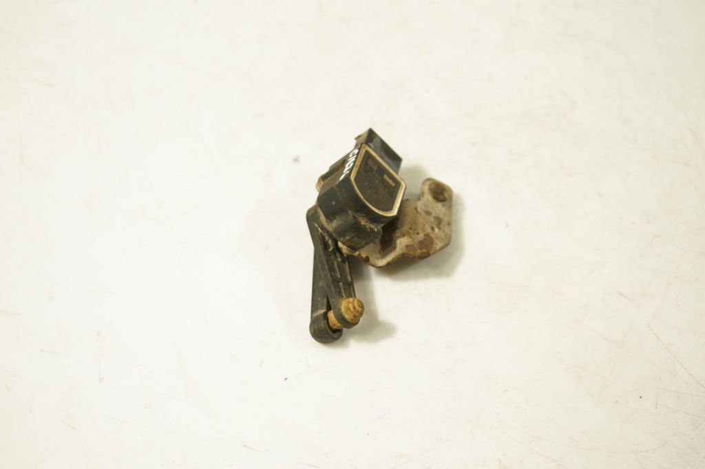 Headlight/headlamp level sensor (3)