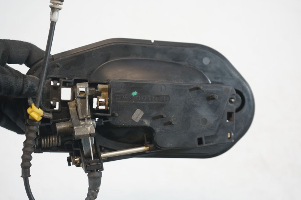 Rear door exterior handle (6)