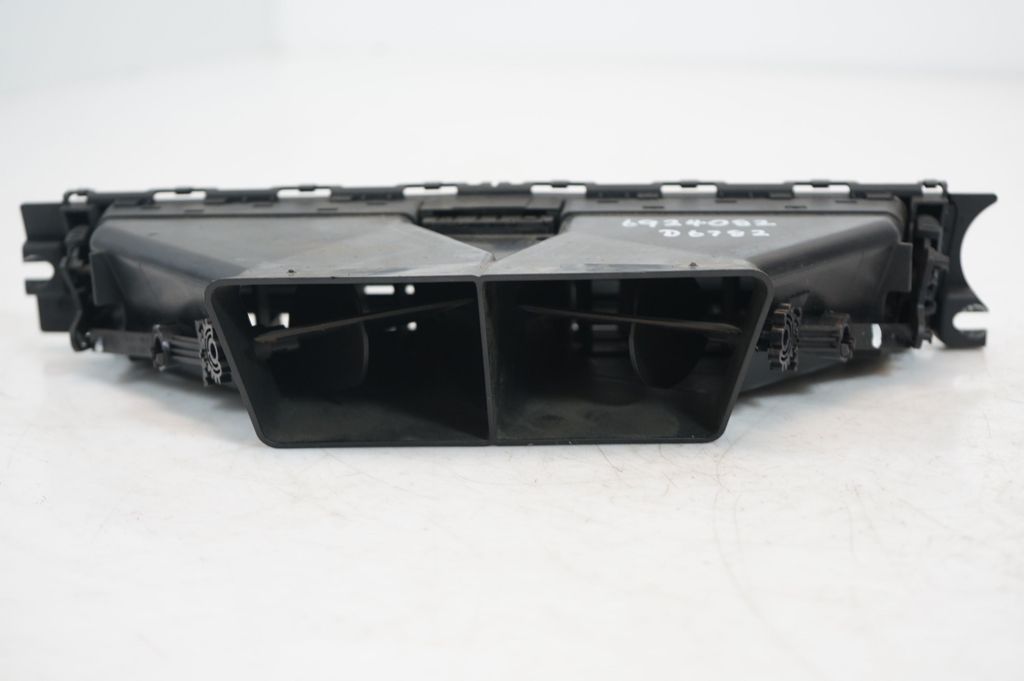 Dash center air vent grill (7)