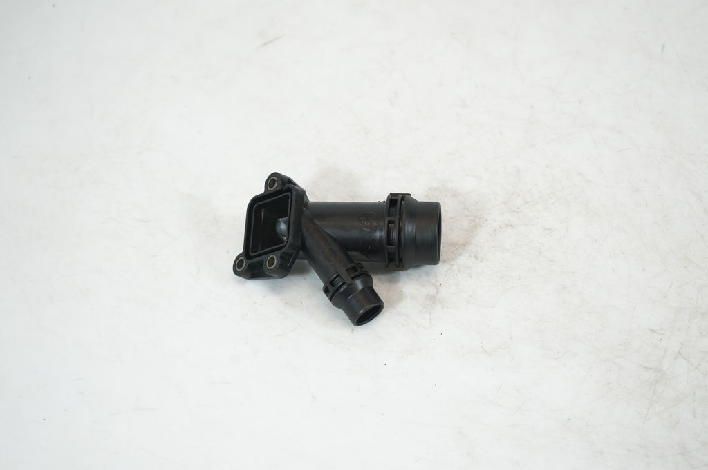 Engine coolant pipe/hose (5)