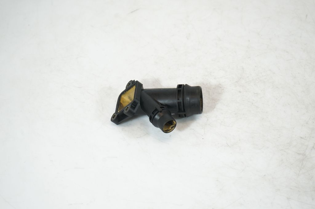 Engine coolant pipe/hose (5)