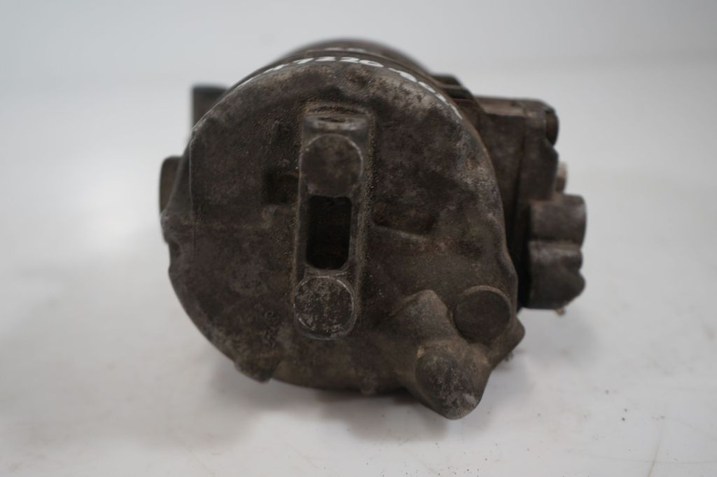 Air conditioning (A/C) compressor (pump) (7)