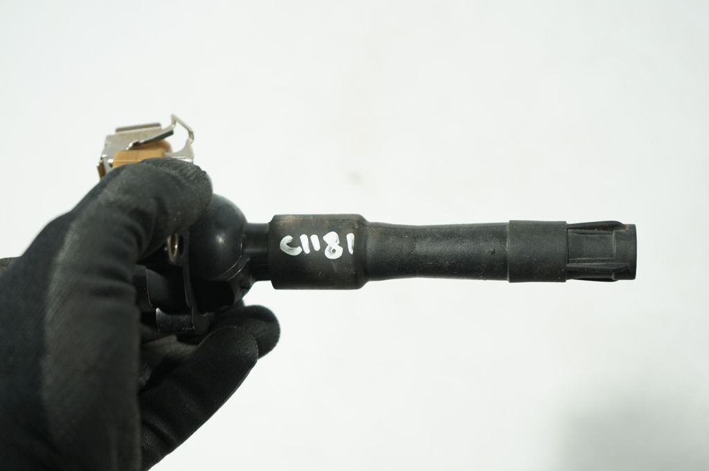 High voltage ignition coil (7)