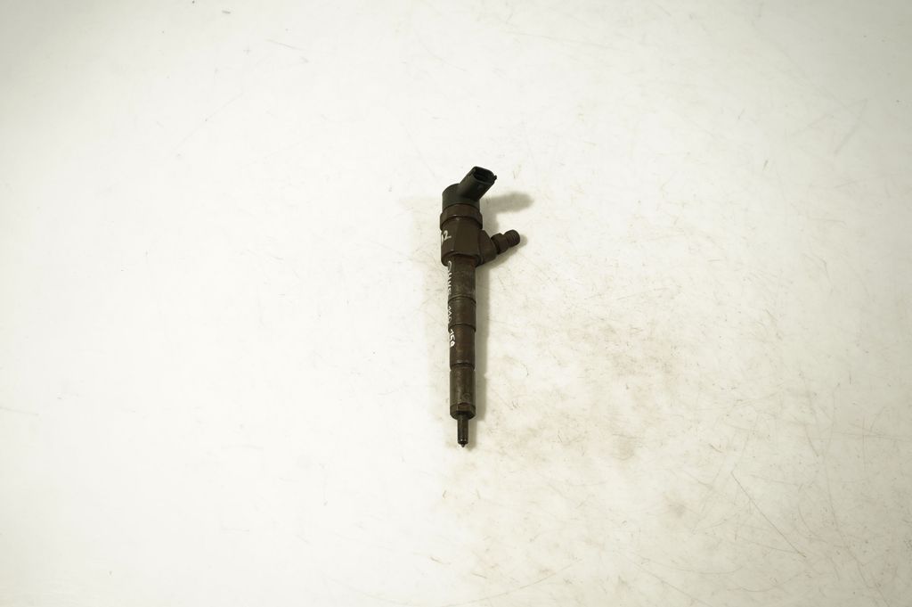 Fuel injector